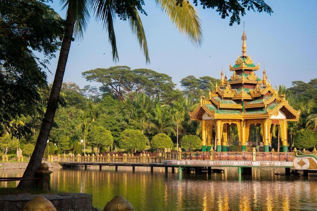 Asia Plaza Hotel Rangoon Eksteriør billede
