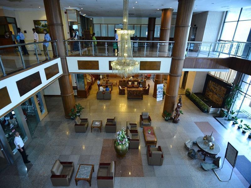 Asia Plaza Hotel Rangoon Eksteriør billede