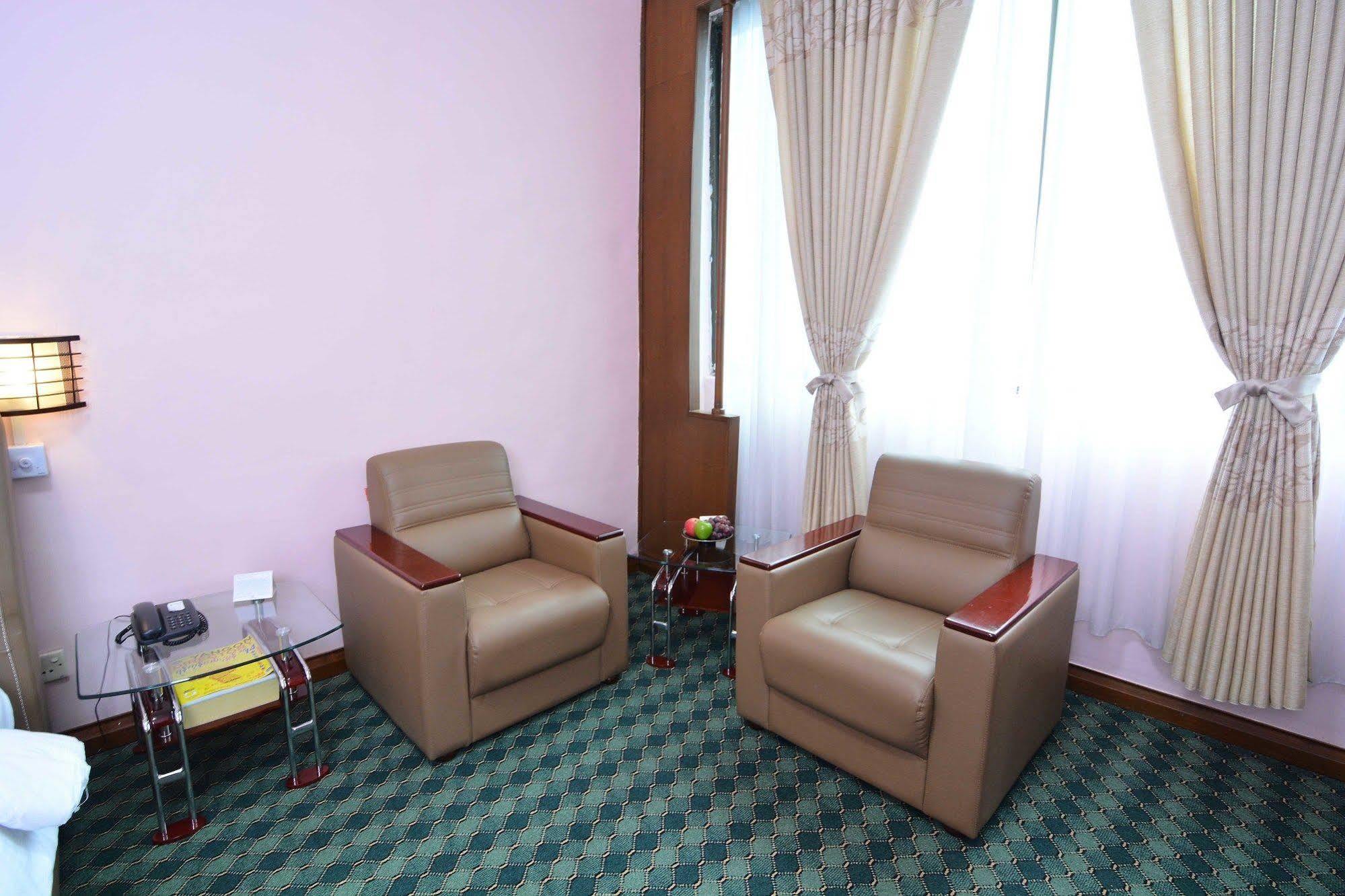 Asia Plaza Hotel Rangoon Eksteriør billede